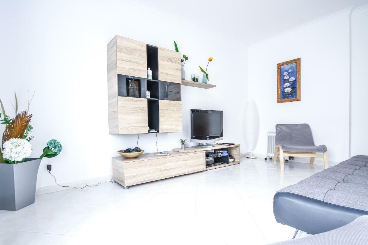 Apartamento Tejo Cacilhas Exteriör bild